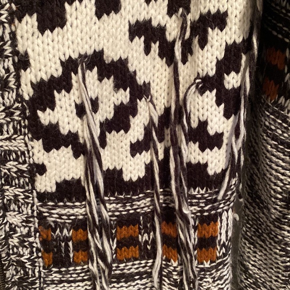 Volcom Southwest Tribal Aztec Zipper Hoodie Sweater - Picture 4 of 5